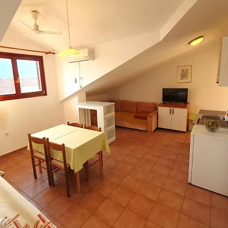 Mirjana Ficor Apartament