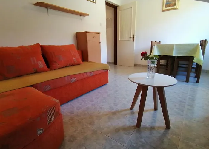 Mirjana Ficor Apartamento *