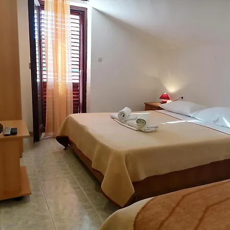 Mirjana F Apartment Baska (Krk)
