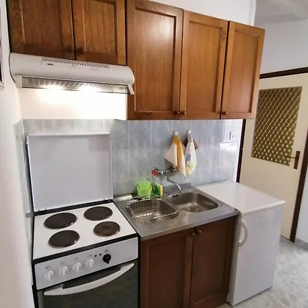 Mirjana F Apartment Baska (Krk)