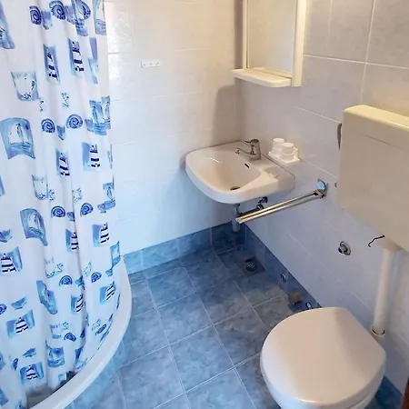 Apartment Mirjana F *