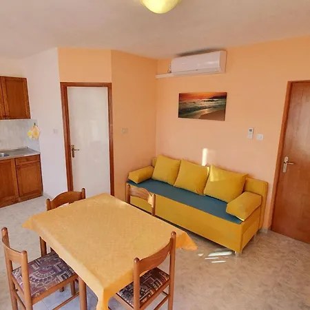 Mirjana Ficor-baska With Balcony And View Apartament Baška