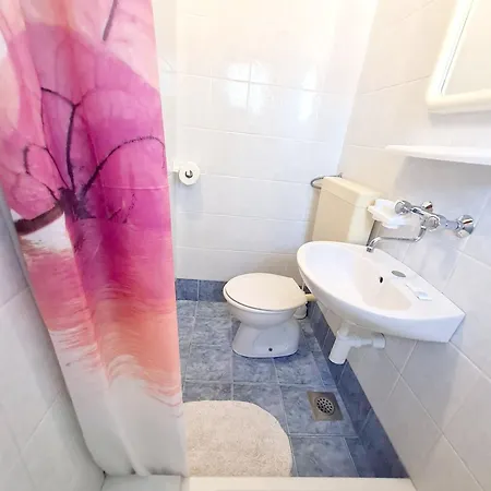 Apartament Mirjana Ficor-baska With Balcony And View Baška