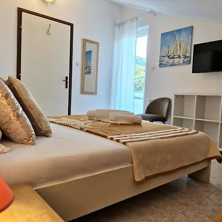 Mirjana Ficor * Baška