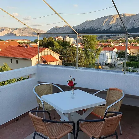 아파트 Mirjana Ficor-baska With Balcony And View