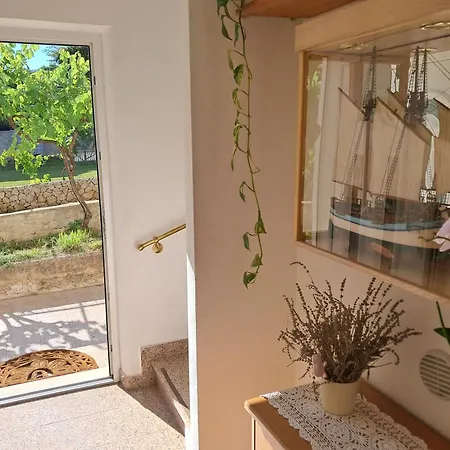 Apartament Apartments Mirjana - Baska With Balcony And View Baška