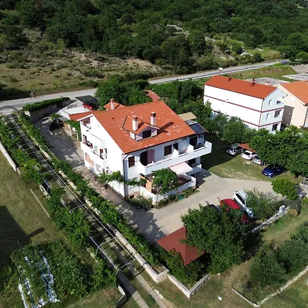 Διαμέρισμα Mirjana Ficor-baska With Balcony And View *