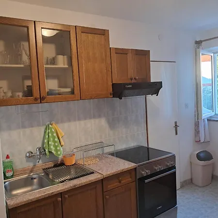 Appartement Mirjana Ficor-baska With Balcony And View Baška