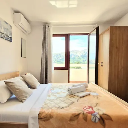 Apartament Mirjana Ficor-baska With Balcony And View Baška
