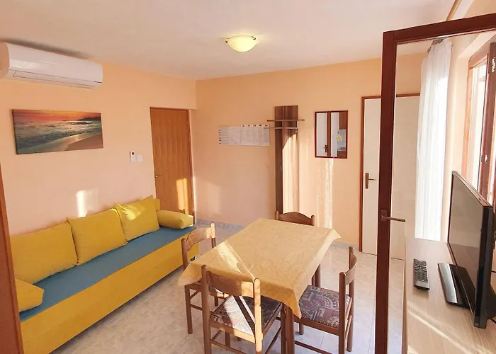 דירה Mirjana Ficor *