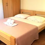 Mirjana Ficor * Baška